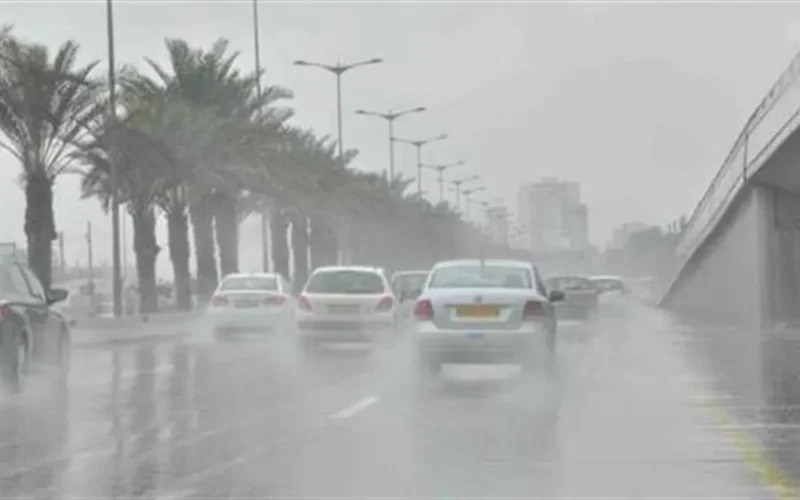 بدأ العد التنازلي.. أمطار غزيرة وطقس سيئ يضربان البلاد خلال ساعات